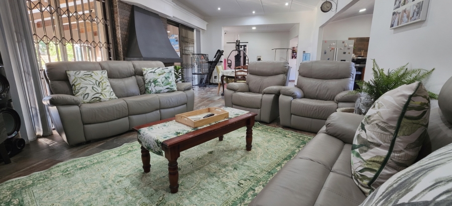 5 Bedroom Property for Sale in Sasolburg Ext 4 Free State